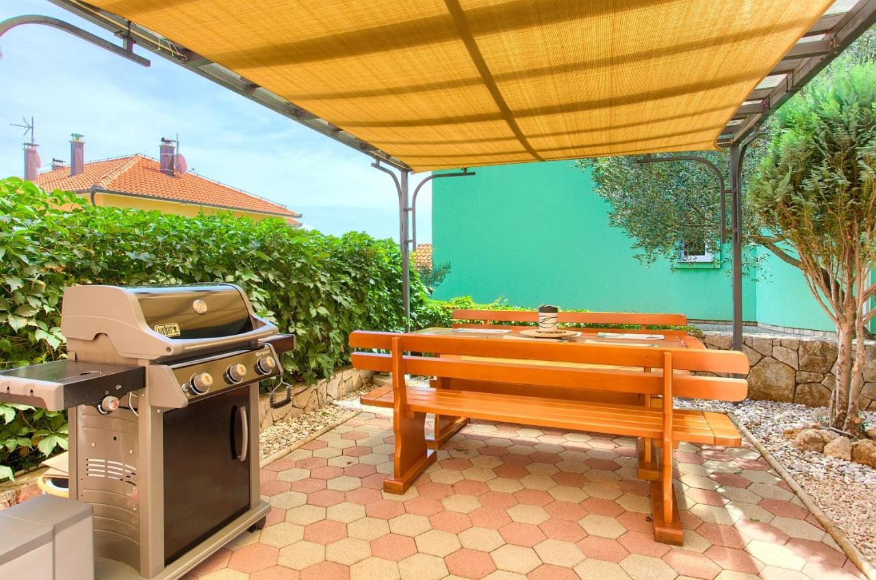 Apartman Bor Krk Krk Town Kültér fotó